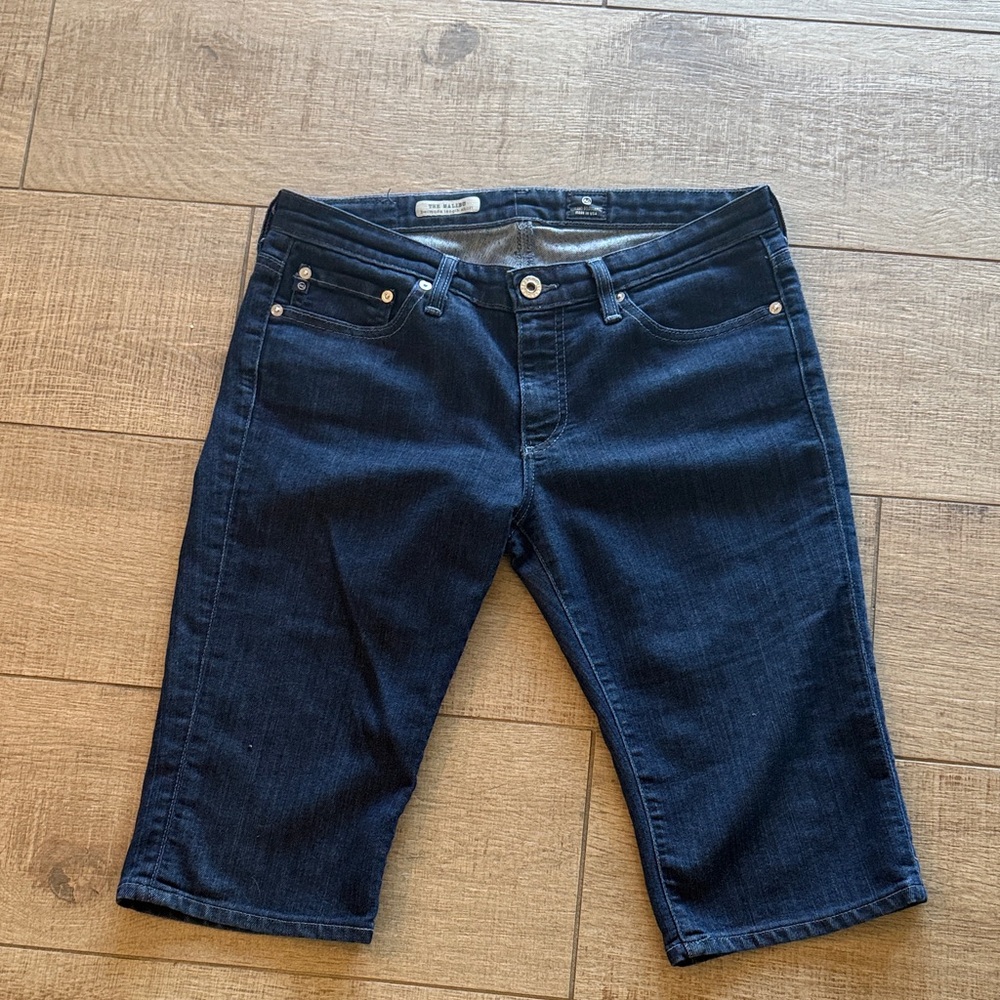 Classic Navy Dark Bermuda The Malibu Cropped Jeans AG
